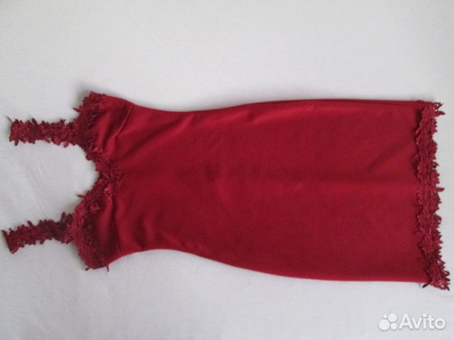Облегающее бордовое платье 42 р. с кружевом
