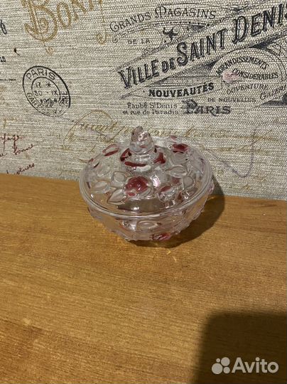 Конфетница с крышкой