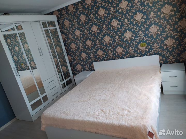 Спальный гарнитур