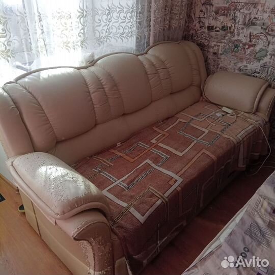Кожаный диван и кресла бу
