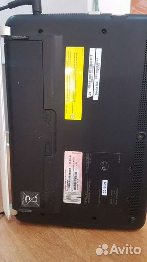 Нетбук sony vpcm13M1R