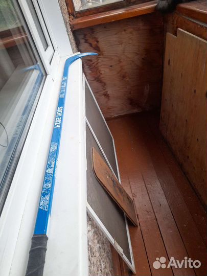 Клюшка и шайба с символикой Сочинской Олимпиады