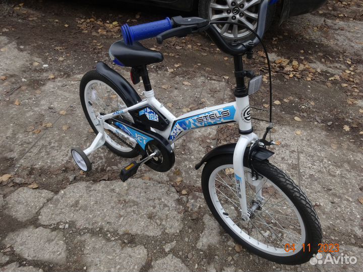 Продам детский велосипед 12 дюймов для мальчика