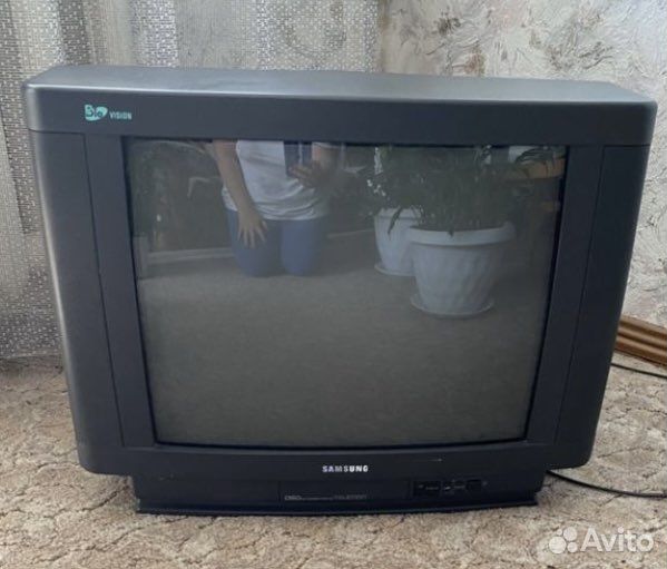 Телевизор самсунг
