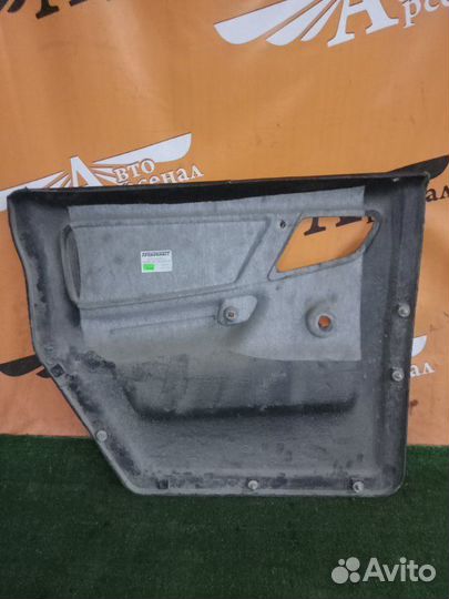 Обшивка боковой двери задняя правая Газ 31105 406