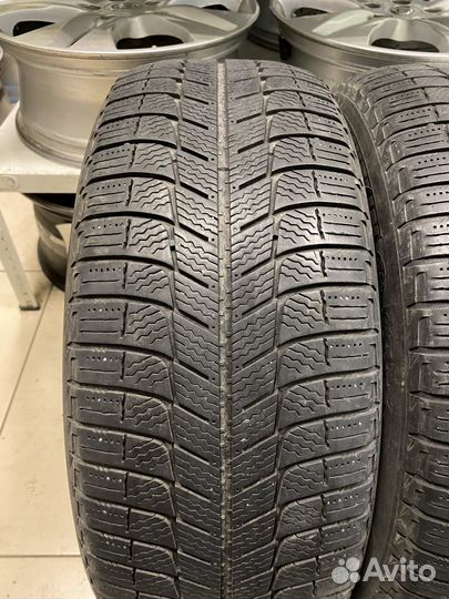 Michelin X-Ice XI3 205/55 R16 94H