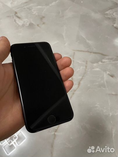 iPhone 7, 32 ГБ