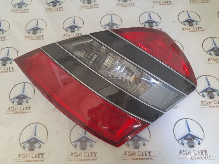 Задний фонарь правый A2218200264 Мерседес S-Класс