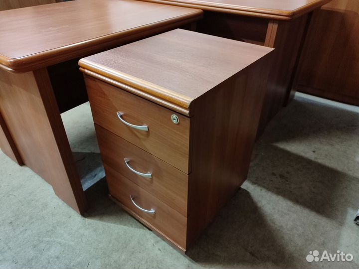 Кабинет руководителя, 4 предмета б/у