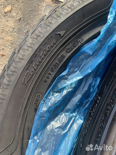 Goodyear UltraGrip Ice WRT 275/55 R20