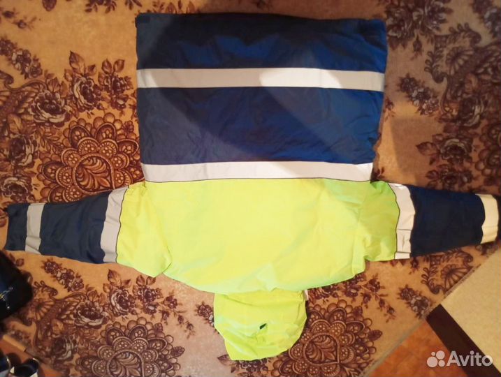 Продам куртку зима с комбинезоном 58 размер