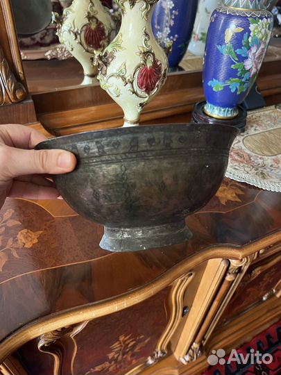 Старинные кувшины