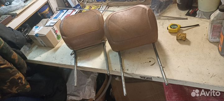 Передние подголовники Volkswagen Golf 1