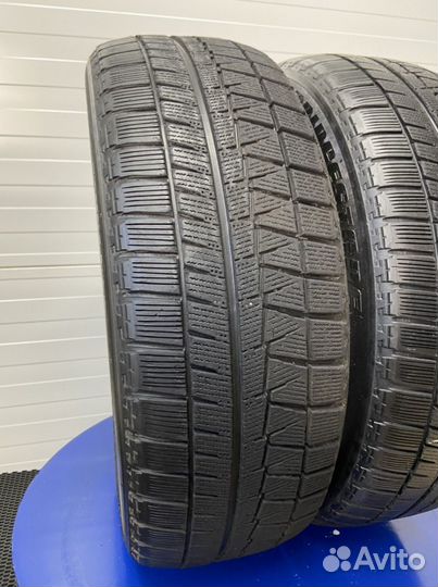 Bridgestone Blizzak Revo GZ 215/60 R17 96S