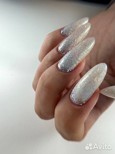 Нужна модель на курс на 21 сент. 11:00 и в 16:00