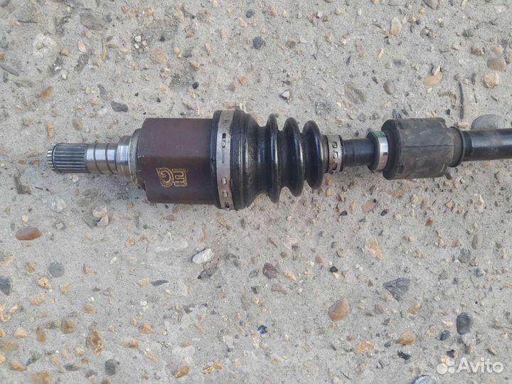 Привод правый nissan tiida 2010г. C11