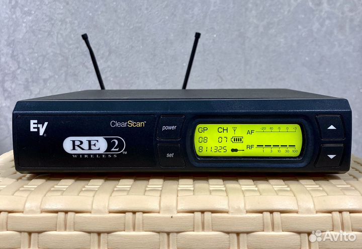 Радиомикрофон Electro-Voice Re 2 N7