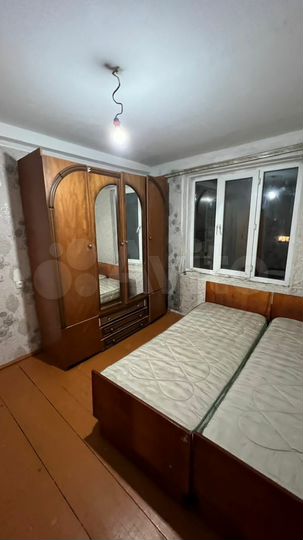 2-к. квартира, 54 м², 2/5 эт.