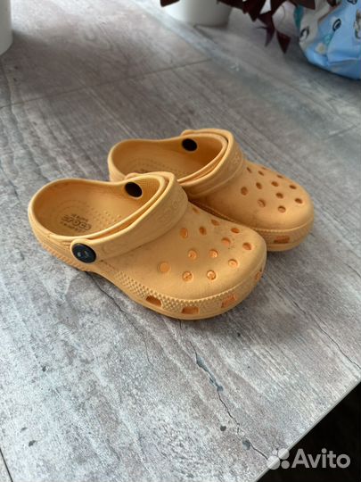 Crocs C9