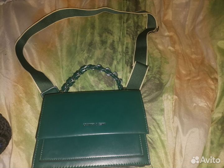 Сумка их искусственной кижи
