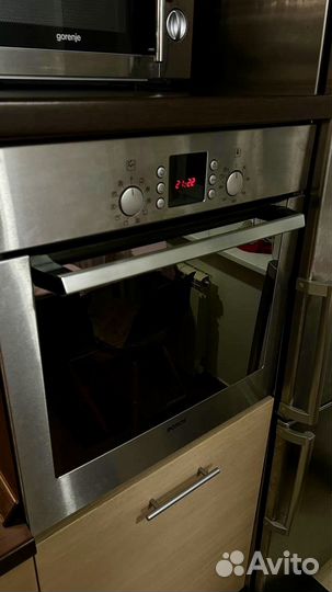 Кухонная гарнитура с техникой