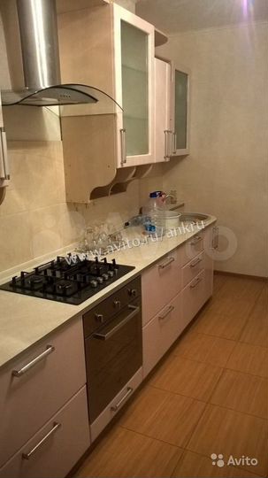 2-к. квартира, 72 м², 9/10 эт.