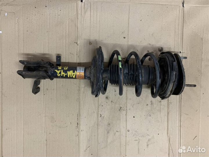 Стойка передняя R в сборе toyota corolla AE104