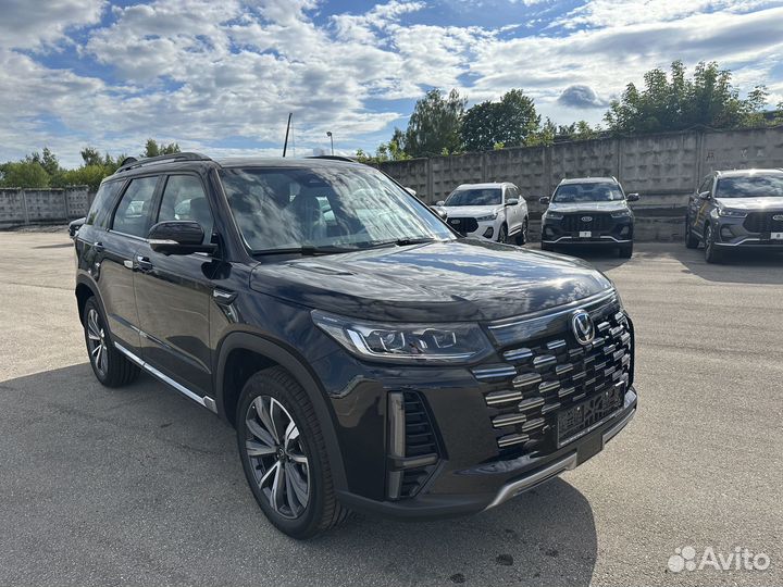 Changan CS95 2.0 AT, 2024
