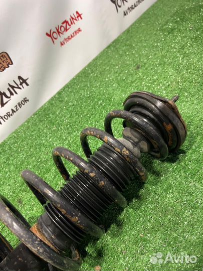 Амортизатор с рычагами продольными