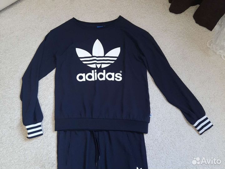 Спортивный костюм adidas новый