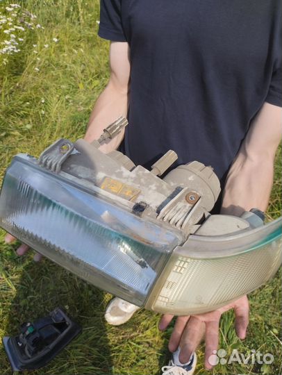 Фара ваз 2110