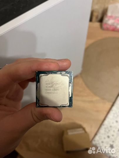 Процессор Intel core i3 8100