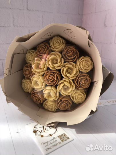 Шоколадный букет, букет в шляпной коробке