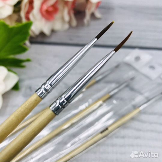 Кисть для маникюра