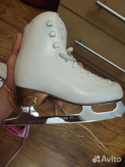 Фигурные коньки risport