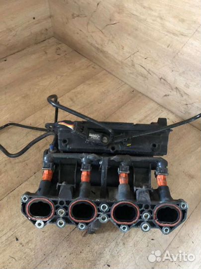 Форсунка peugeot 307 1.6 nn