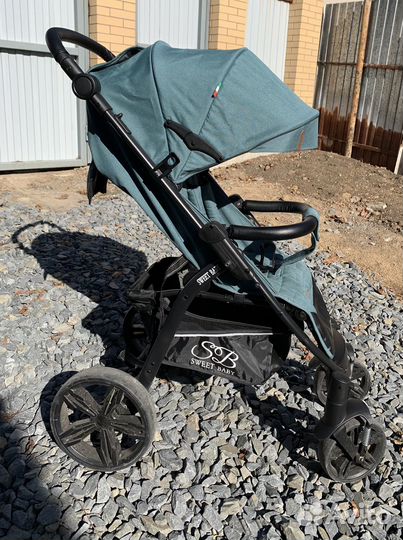 Коляска прогулочная маневренная и удобная