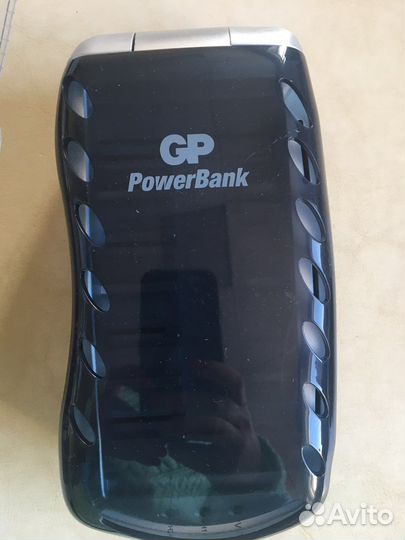Универсальное зарядное устройство GP Power Bank