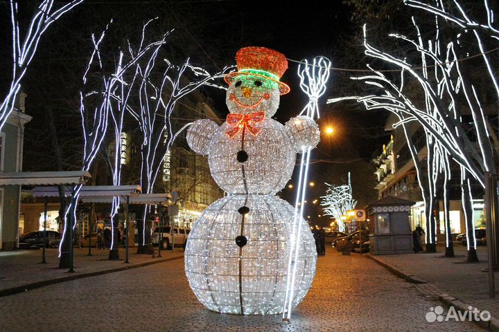 Новогодний световой Снеговик для улицы в наличии