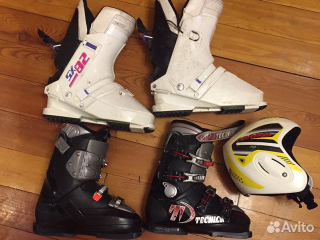 Горнолыжные ботинки и шлем briko
