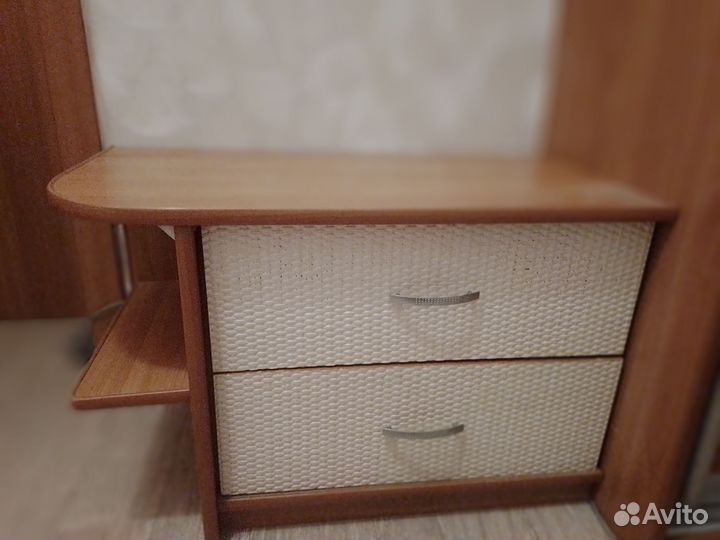 Кухонные шкафчики, тумбочки