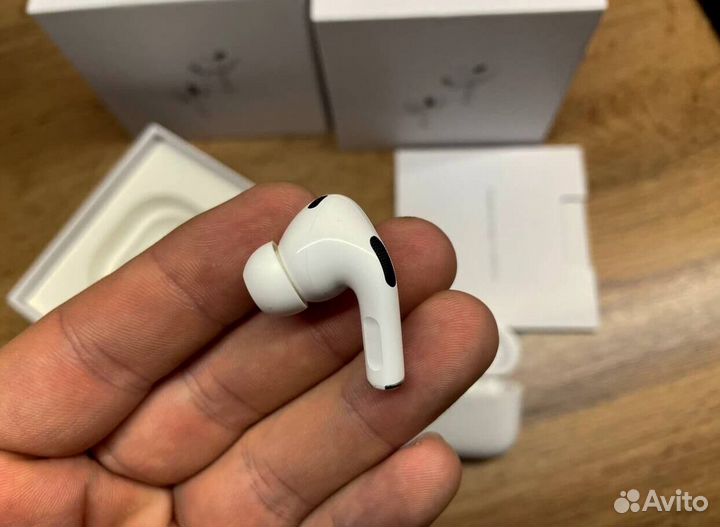 Apple AirPods PRO 2 поколение Люкс+ чехол