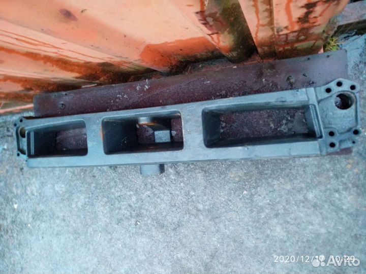 Поперечная буксирная траверса Volvo FMX