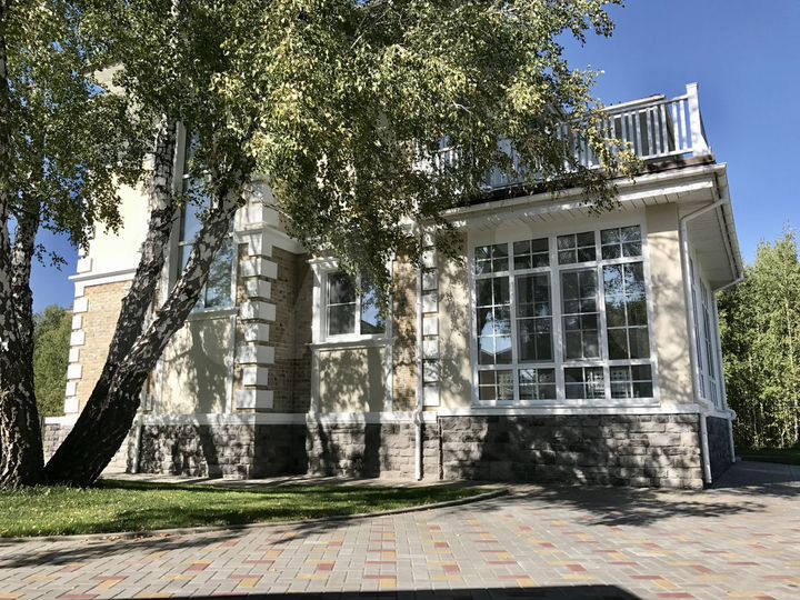 Дом 290 м² на участке 30 сот.