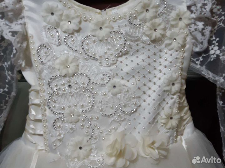 Праздничное Платье для девочки 6 - 7 ми лет