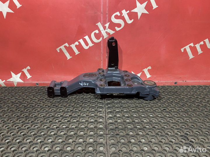 Кронштейн рессоры передней правый 2018г. Daf XF106