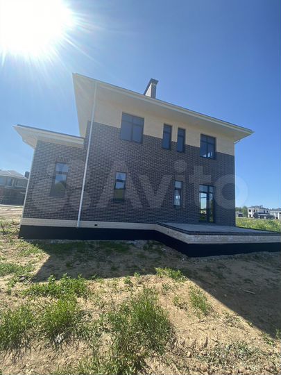 Дом 173 м² на участке 8,8 сот.