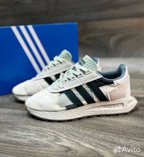 Кроссовки adidas retropy e5