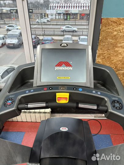 Беговая дорожка johnson fitness T8000 E