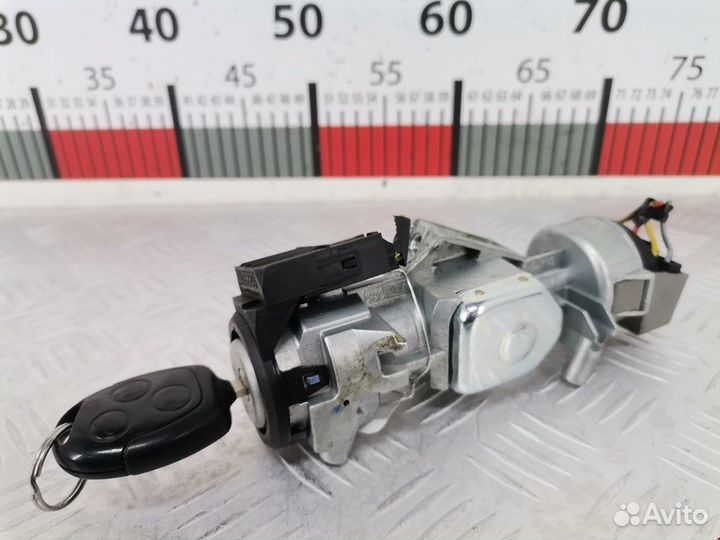 Замок зажигания для Ford Focus 2 1681167